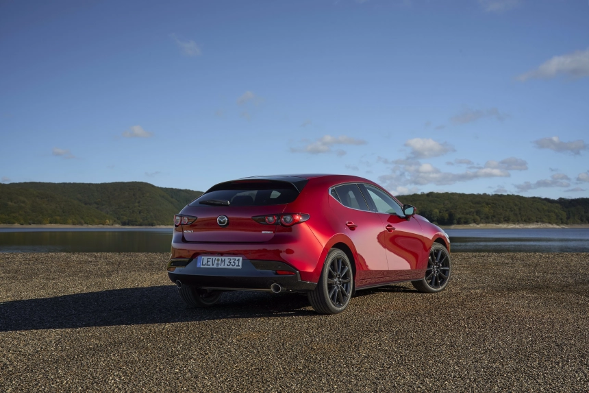 2025 Mazda3 Src Still 06