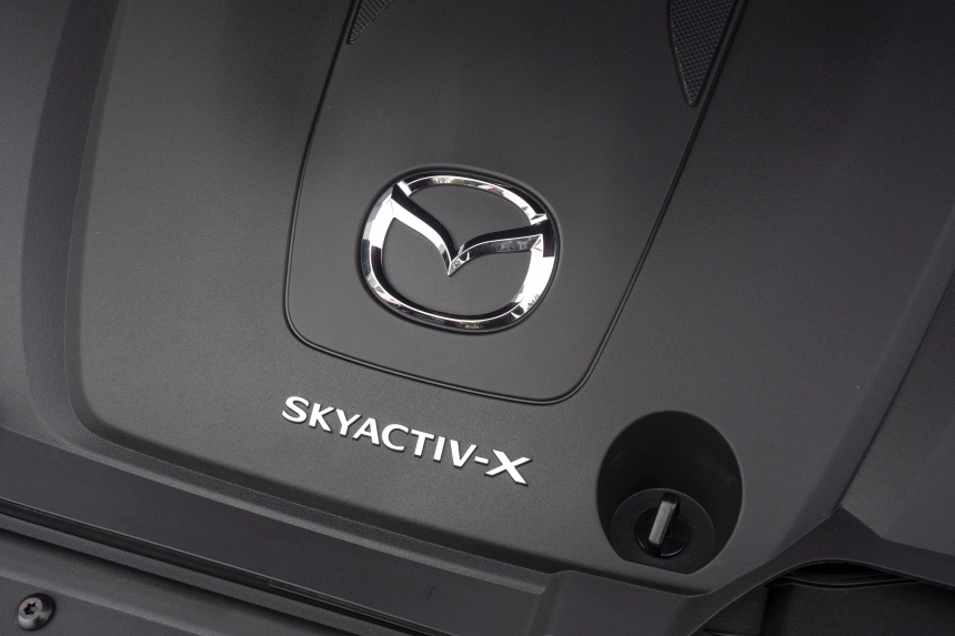 Mazda3 My2025 Engine Skyactive X 003