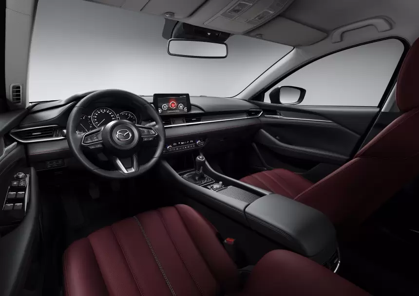 Interior Mazda6 04