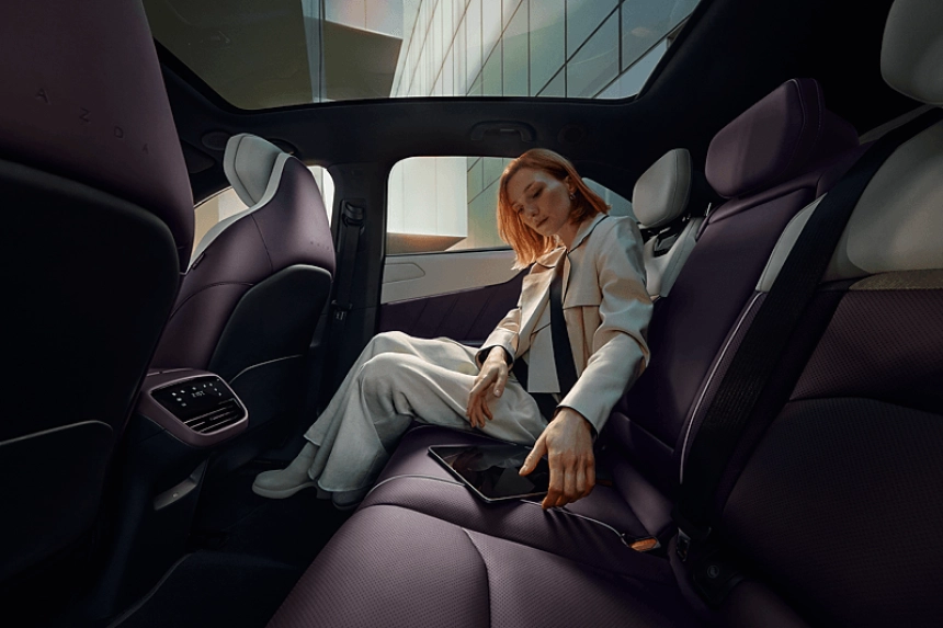 2025 Cx 6e Ger Lhd C027 Int Purple White Leatherette High Withtalent Until20310108 72dpi