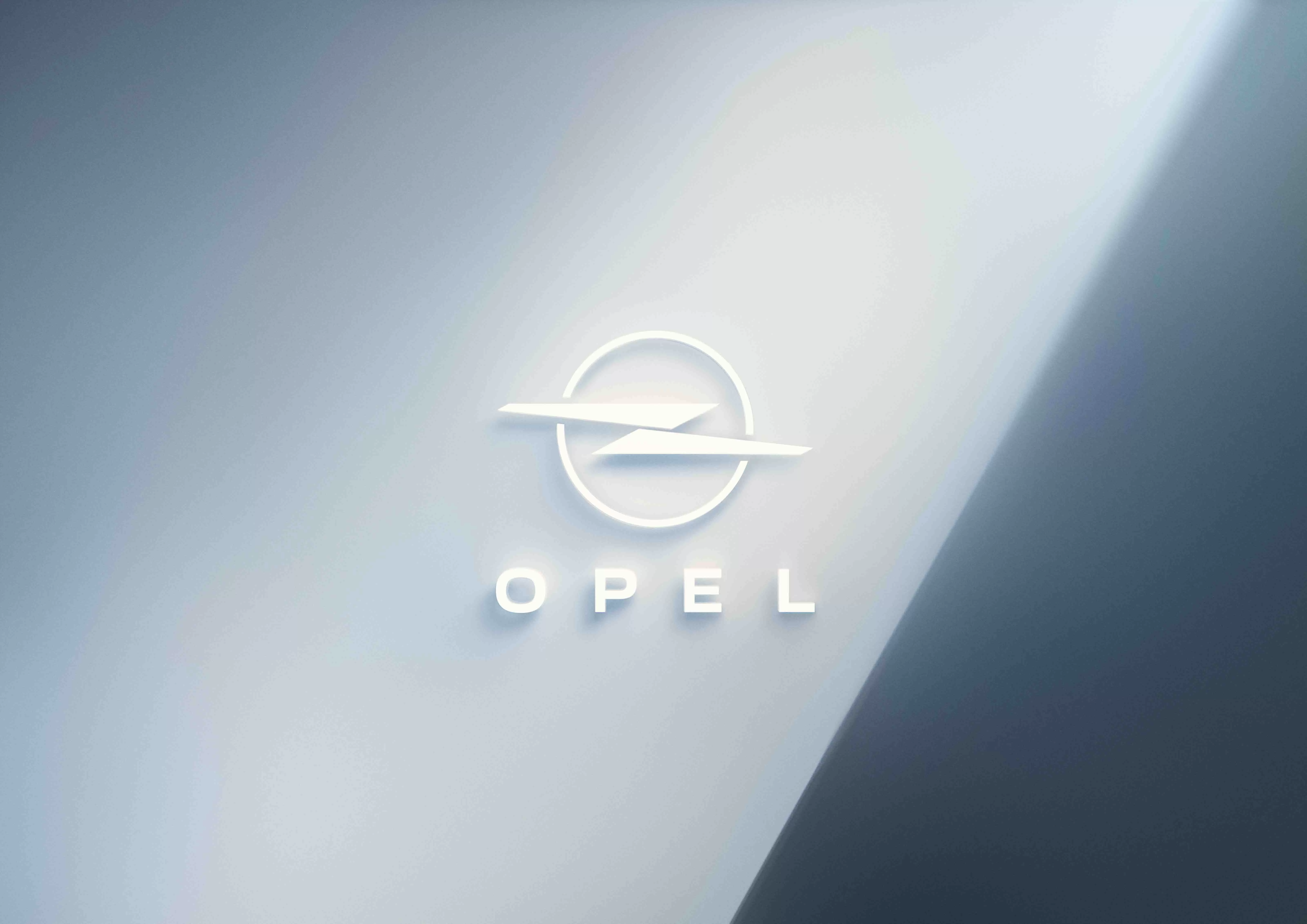 noul logo Opel
