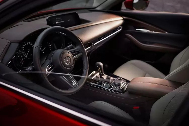 interior mazda cx30