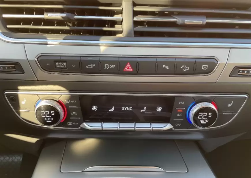 AUDI Q7 e-tron SUV 2018
