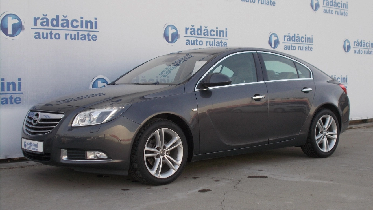 OPEL INSIGNIA Sedan 2012