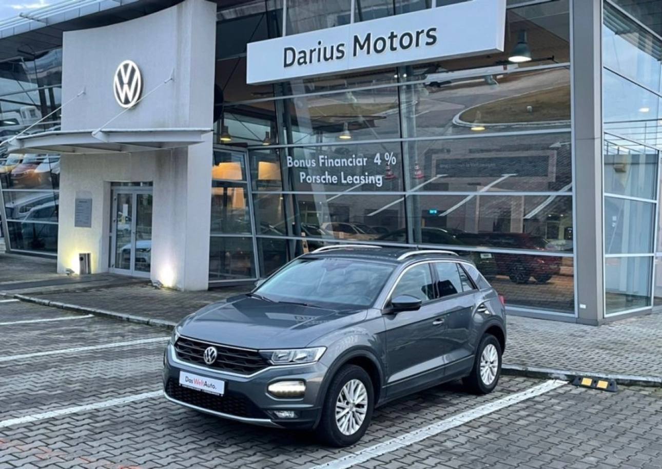 Volkswagen T-Roc SUV 2020