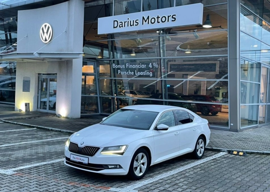 Skoda Superb 2.0 TDI DSG Hatchback 2017