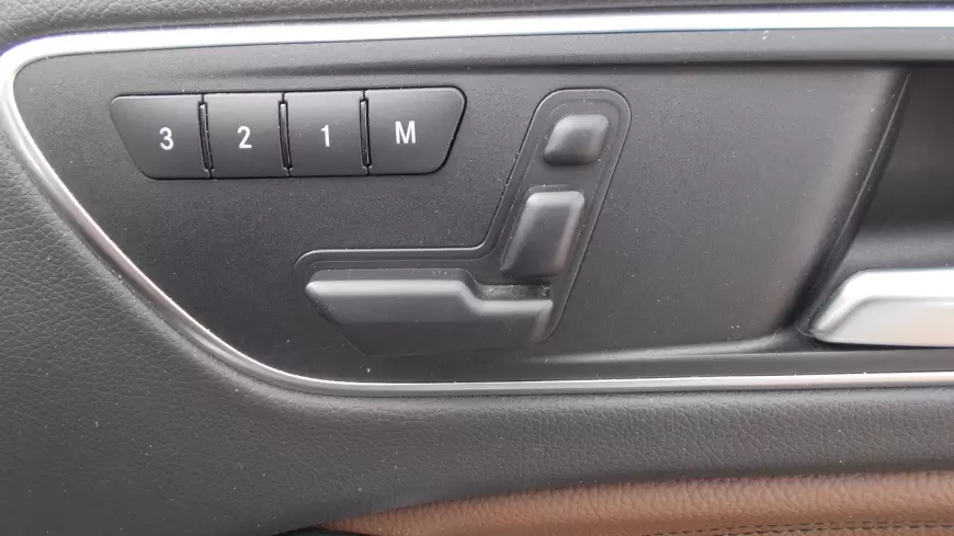 MERCEDES-BENZ GLA 200 SUV 2015