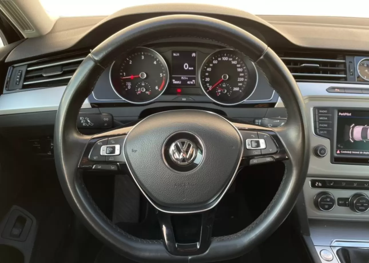 Volkswagen Passat Sedan 2017