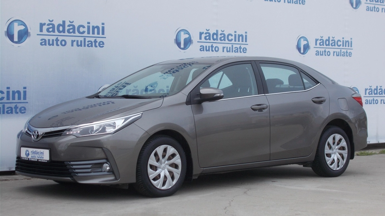 TOYOTA COROLLA Sedan 2017