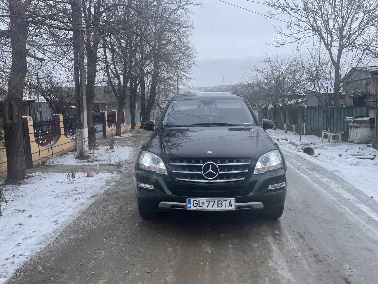 Mercedes-Benz ML 350 CDI 4MATIC SUV 2011