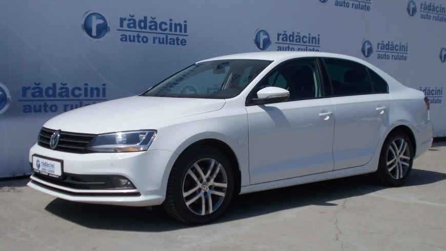VOLKSWAGEN JETTA Sedan 2018