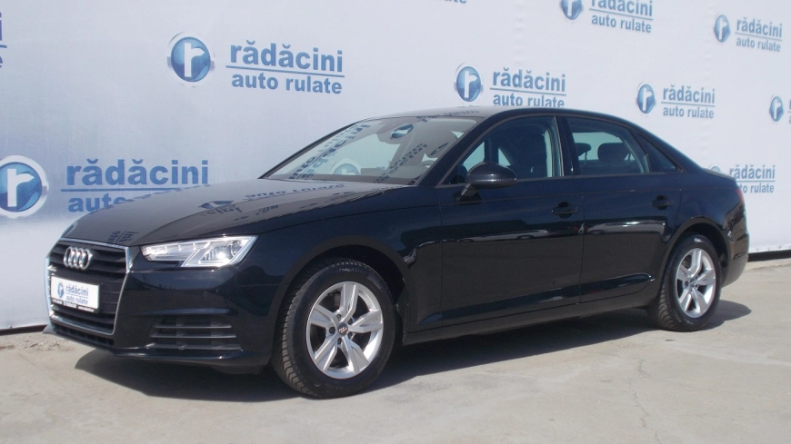 AUDI A4 Sedan 2017