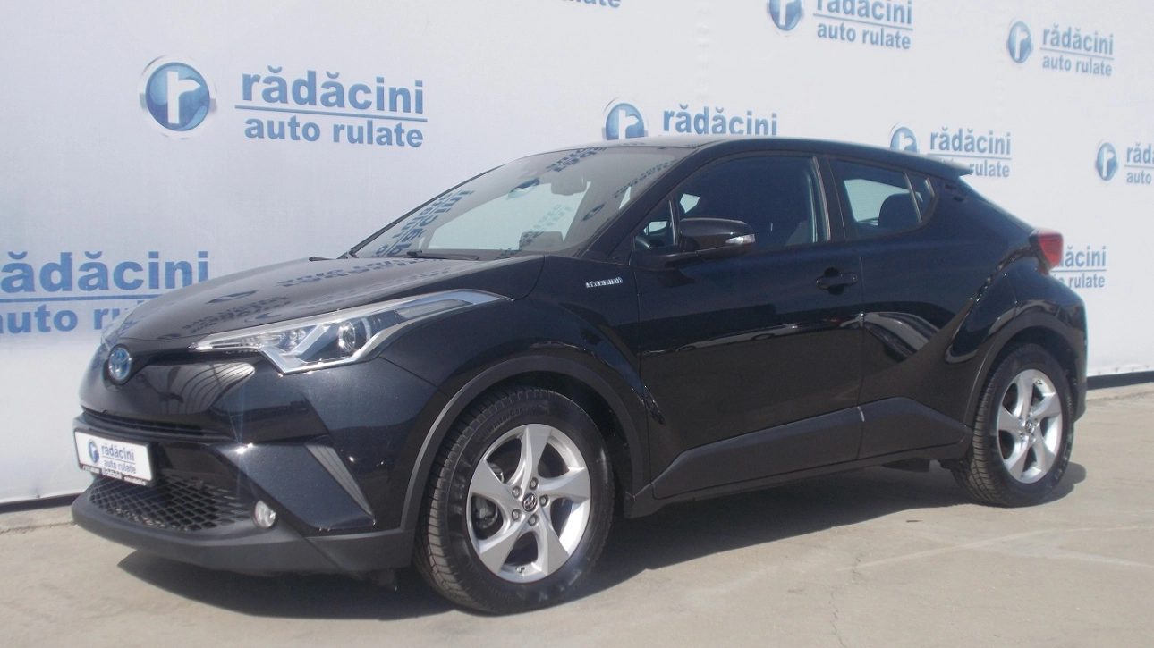 TOYOTA C-HR SUV 2017