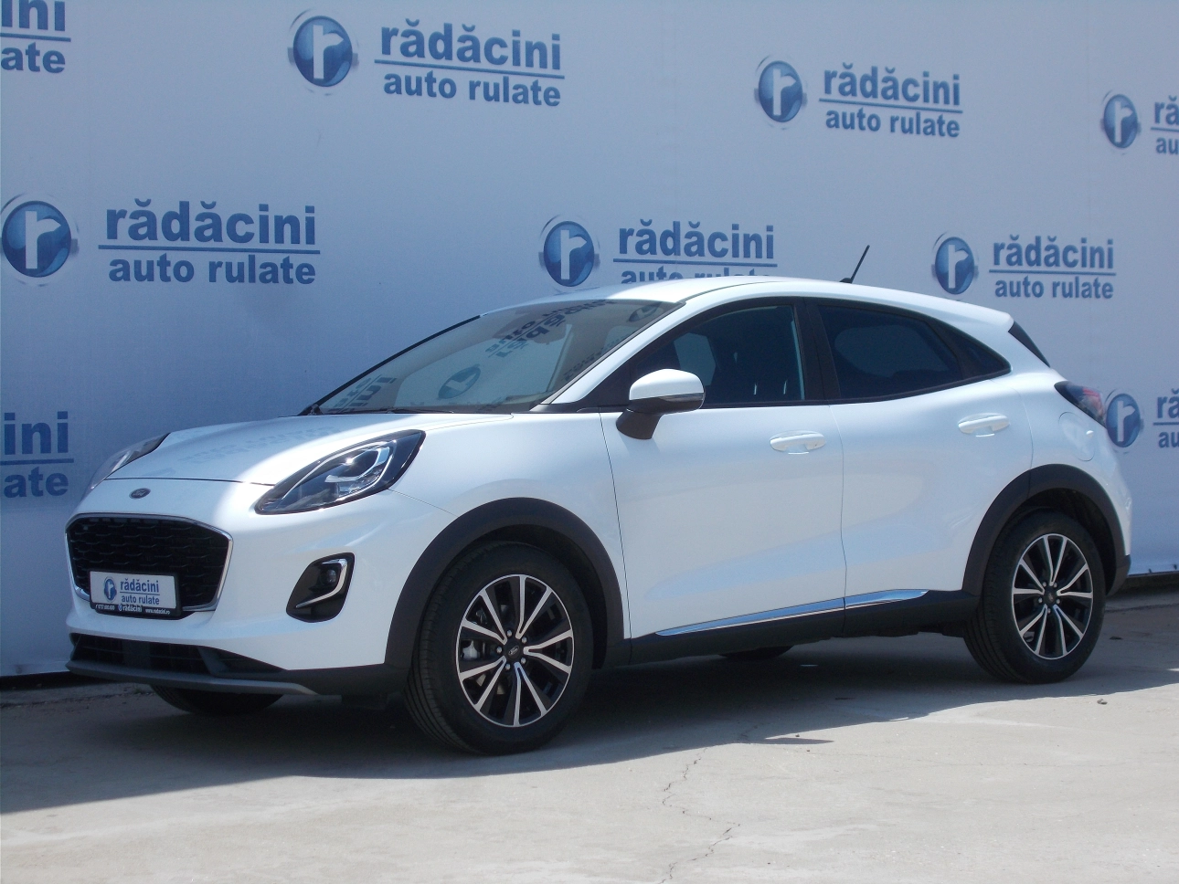 FORD PUMA HYBRID SUV 2021