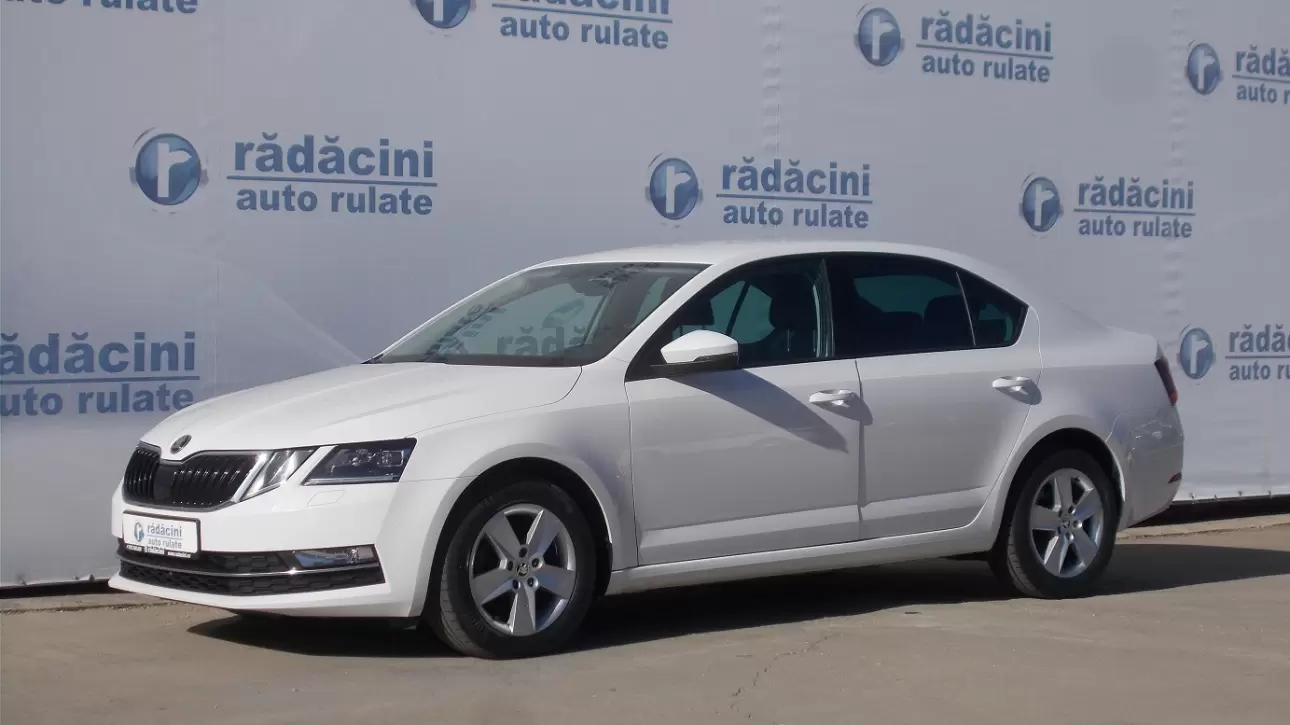 SKODA OCTAVIA Sedan 2017