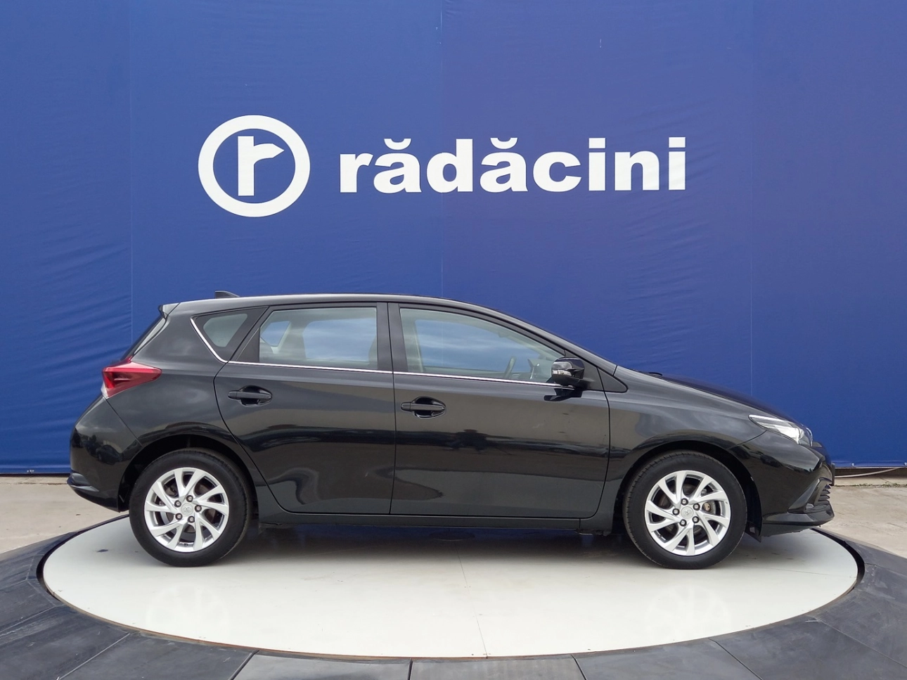 TOYOTA AURIS HYBRID Hatchback 2018