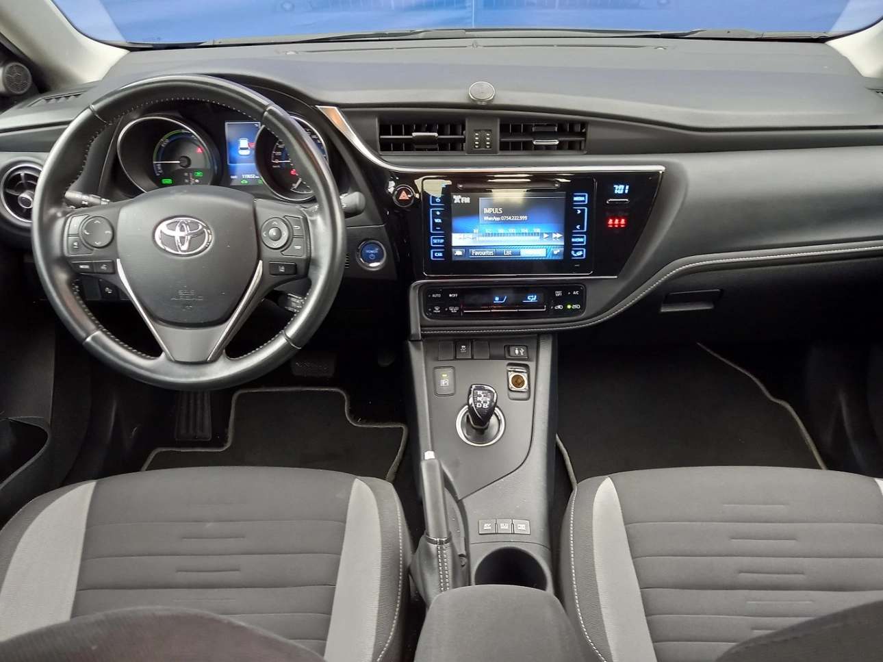 TOYOTA AURIS HYBRID Hatchback 2018