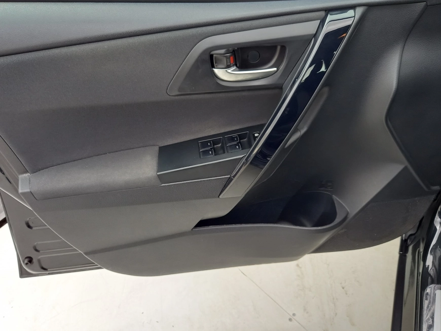 TOYOTA AURIS HYBRID Hatchback 2018