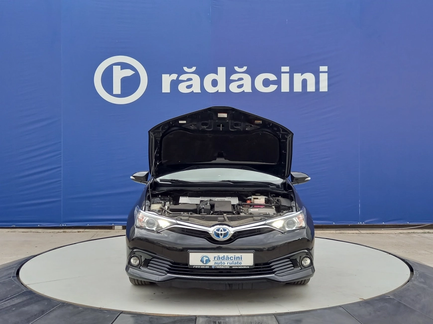 TOYOTA AURIS HYBRID Hatchback 2018