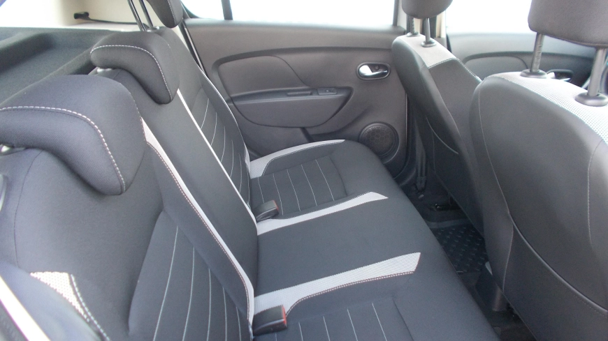 DACIA SANDERO STEPWAY Hatchback 2017