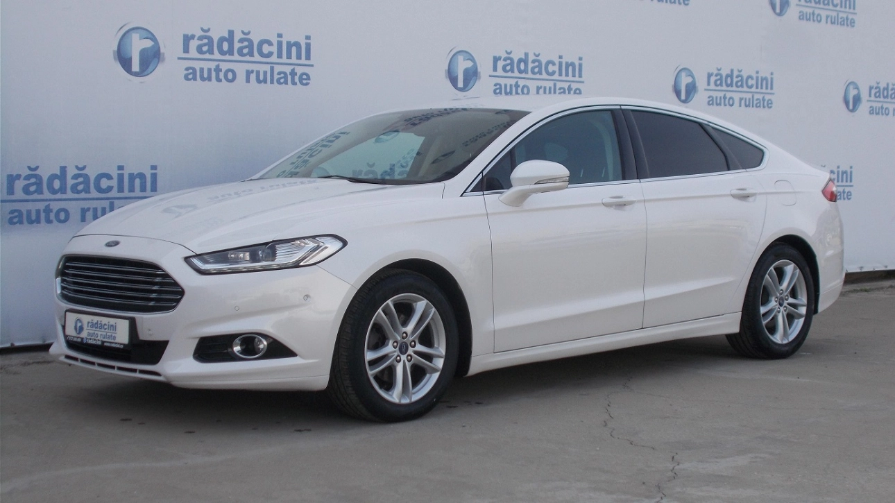 FORD MONDEO Sedan 2015