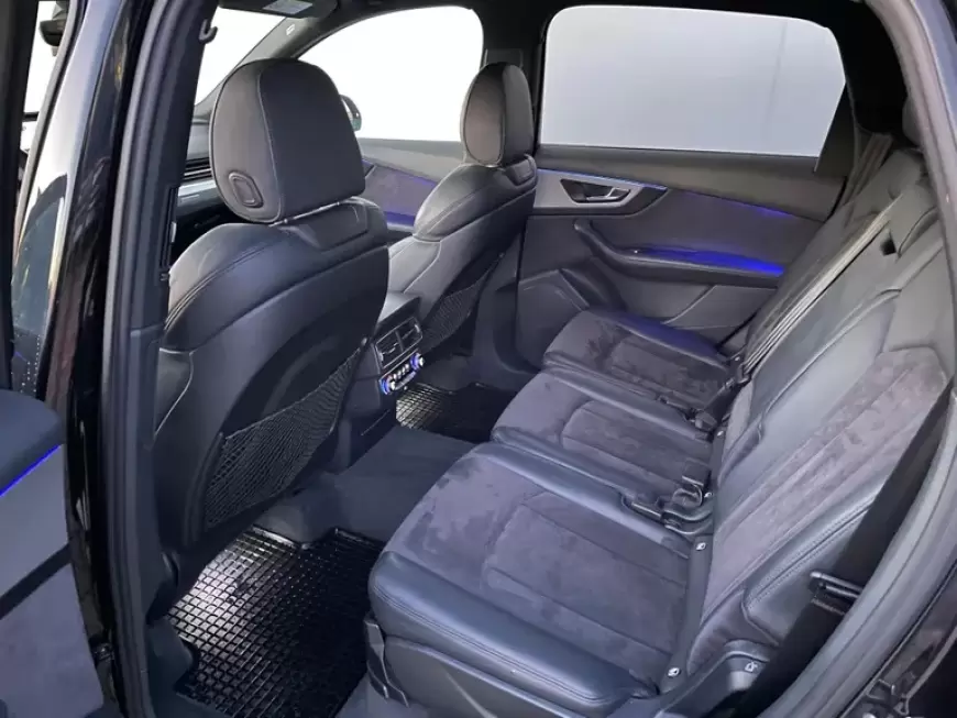 AUDI Q7 SUV 2017