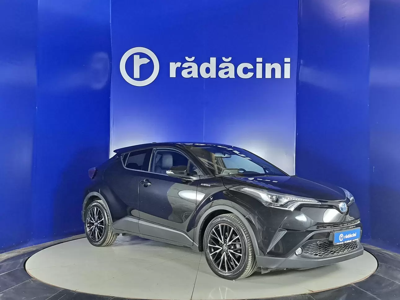 TOYOTA C-HR SUV 2017