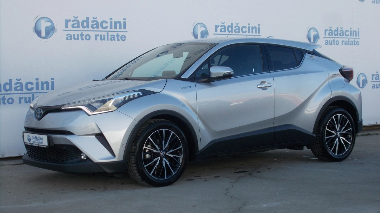 TOYOTA C-HR SUV 2019