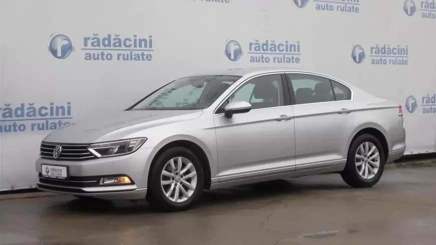 VOLKSWAGEN PASSAT Sedan 2019