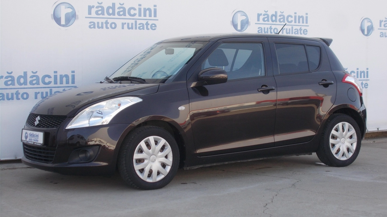SUZUKI SWIFT Hatchback 2013