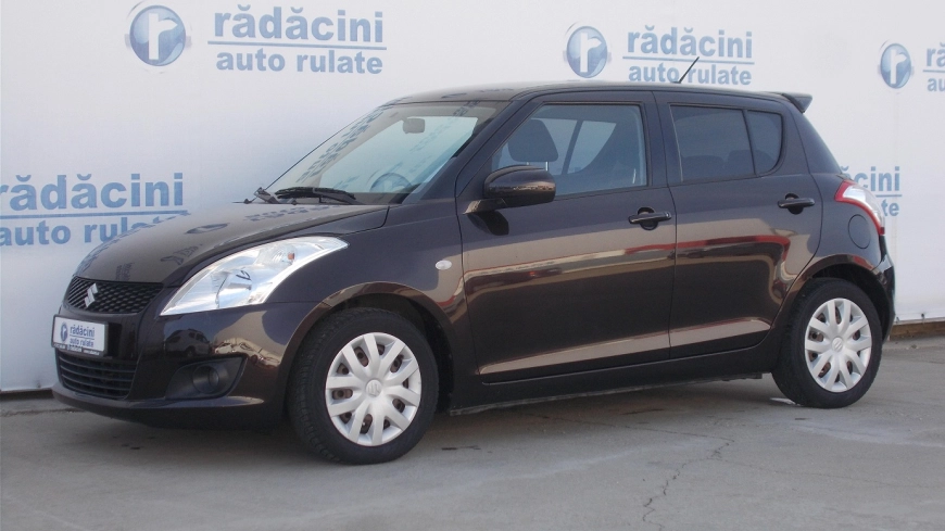 SUZUKI SWIFT Hatchback 2013