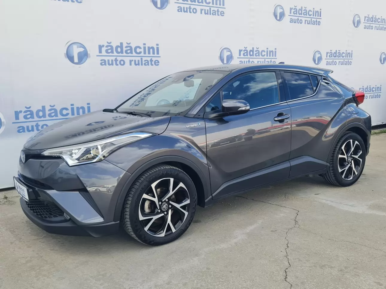 TOYOTA C-HR SUV 2018