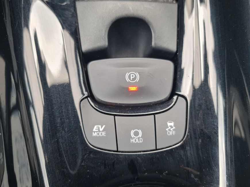 TOYOTA C-HR SUV 2018