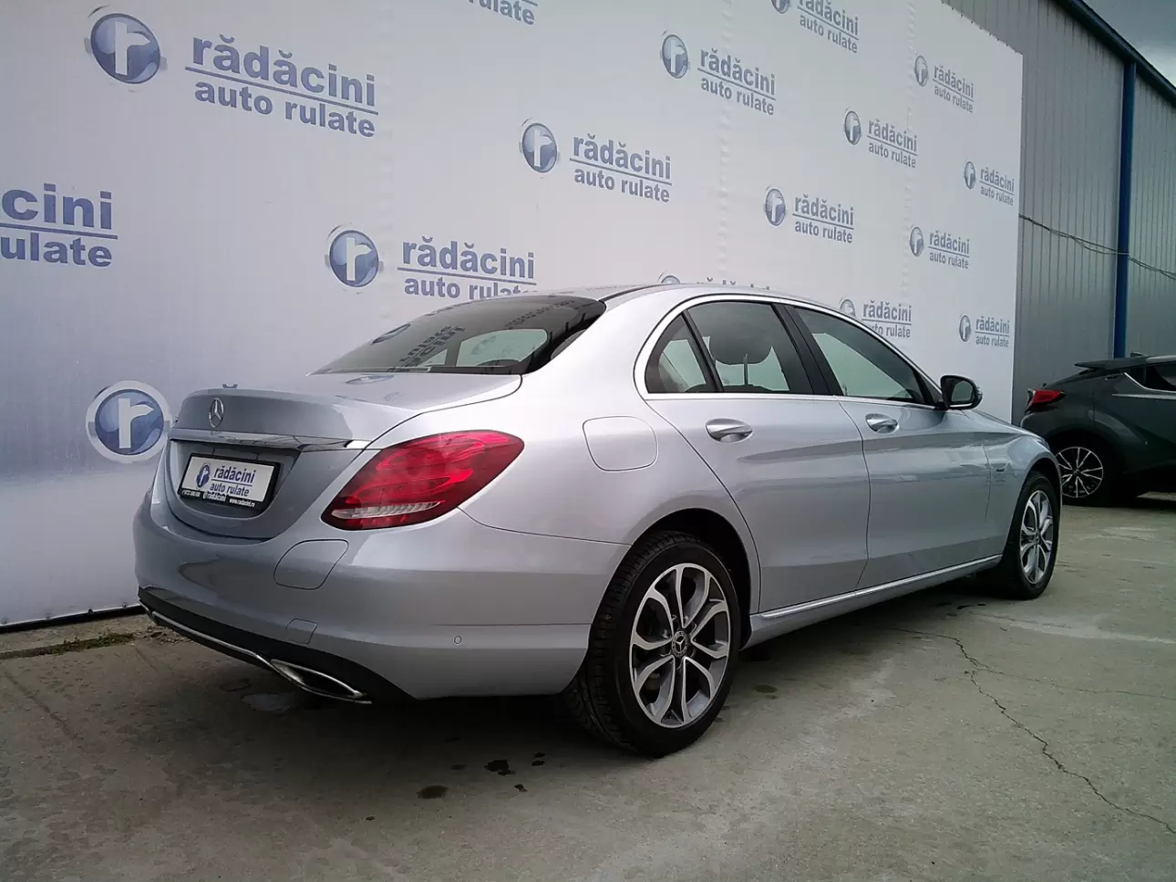 MERCEDES BENZ  C 350 e Sedan 2017