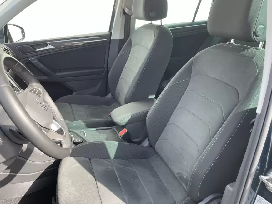 VOLKSWAGEN TIGUAN Hatchback 2022