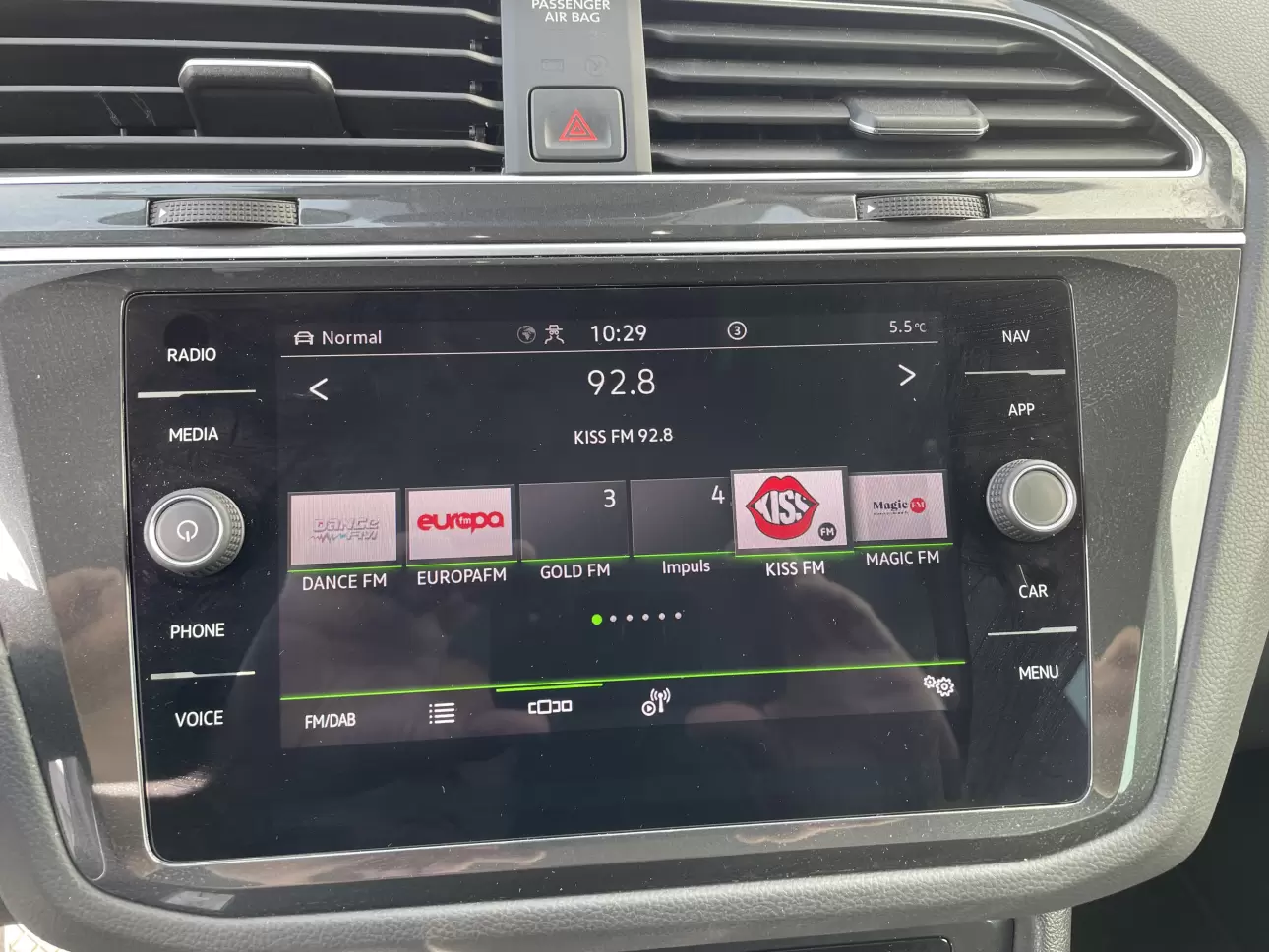 VOLKSWAGEN TIGUAN Hatchback 2022