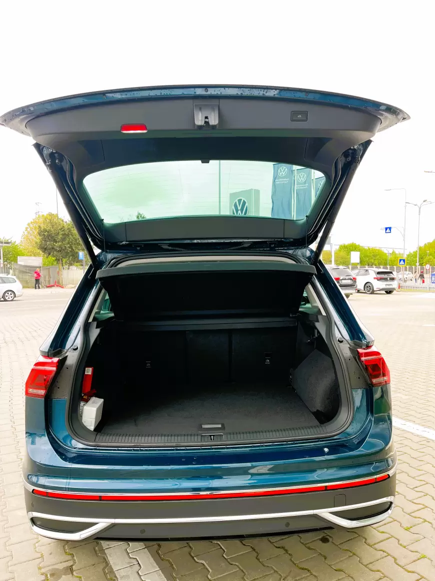Volkswagen Tiguan SUV 2022