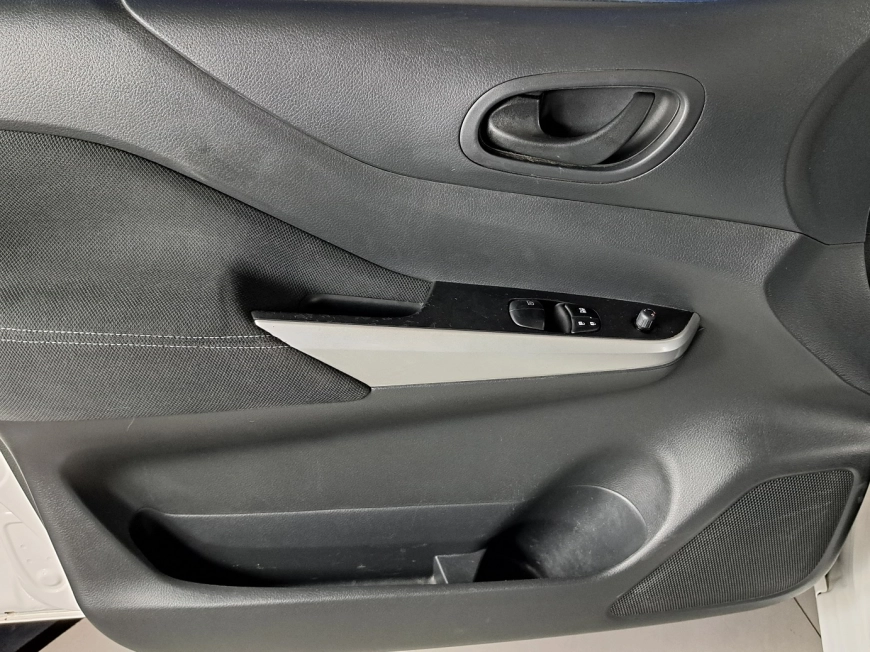 NISSAN NAVARA Utilitara 2017