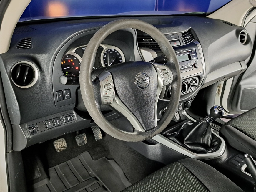 NISSAN NAVARA Utilitara 2017