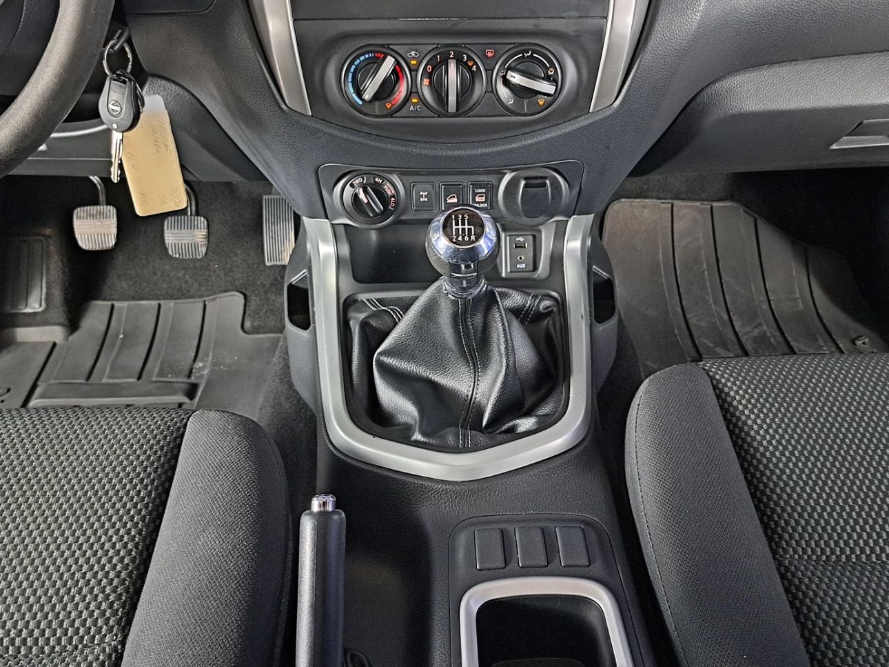 NISSAN NAVARA Utilitara 2017