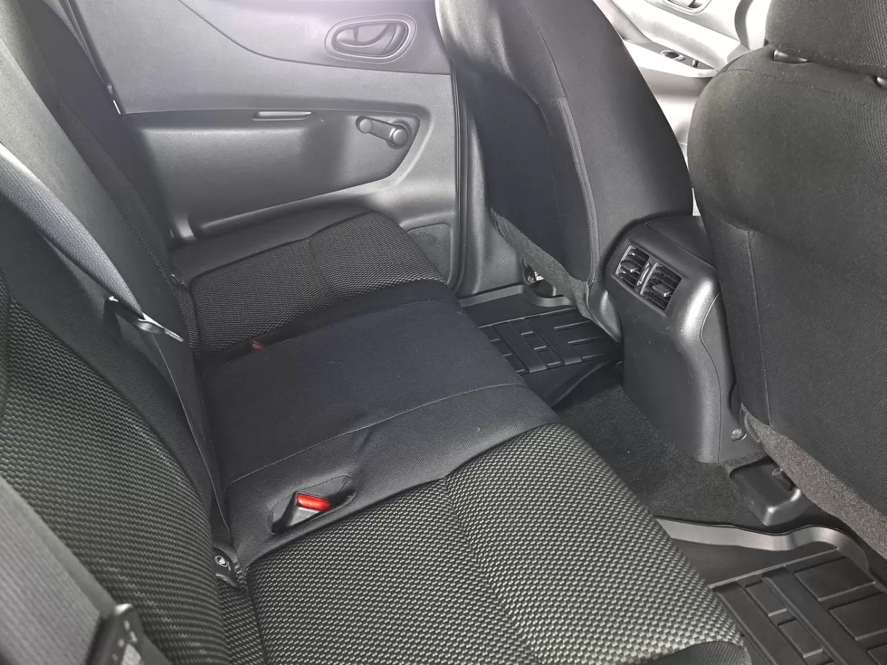 NISSAN NAVARA Utilitara 2017