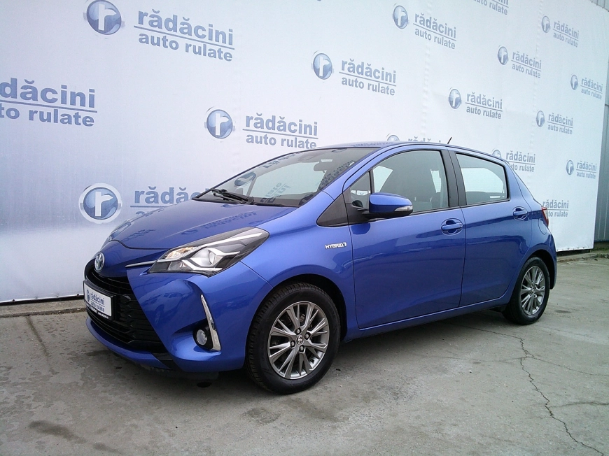 TOYOTA YARIS HYBRID Hatchback 2018