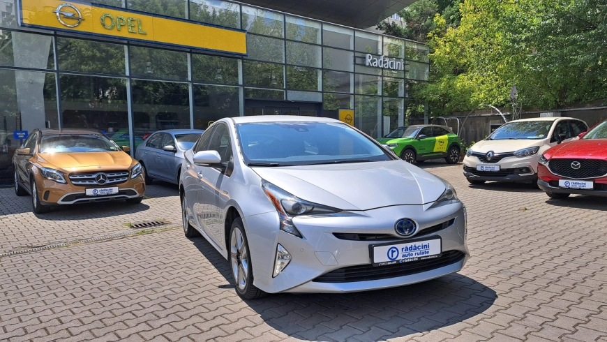 TOYOTA PRIUS Sedan 2018