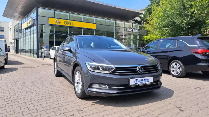 VOLKSWAGEN PASSAT 4X4 Sedan 2019