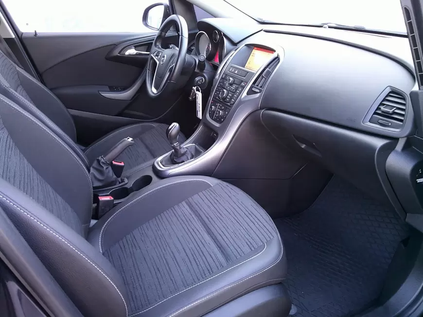 OPEL ASTRA J Sedan 2018