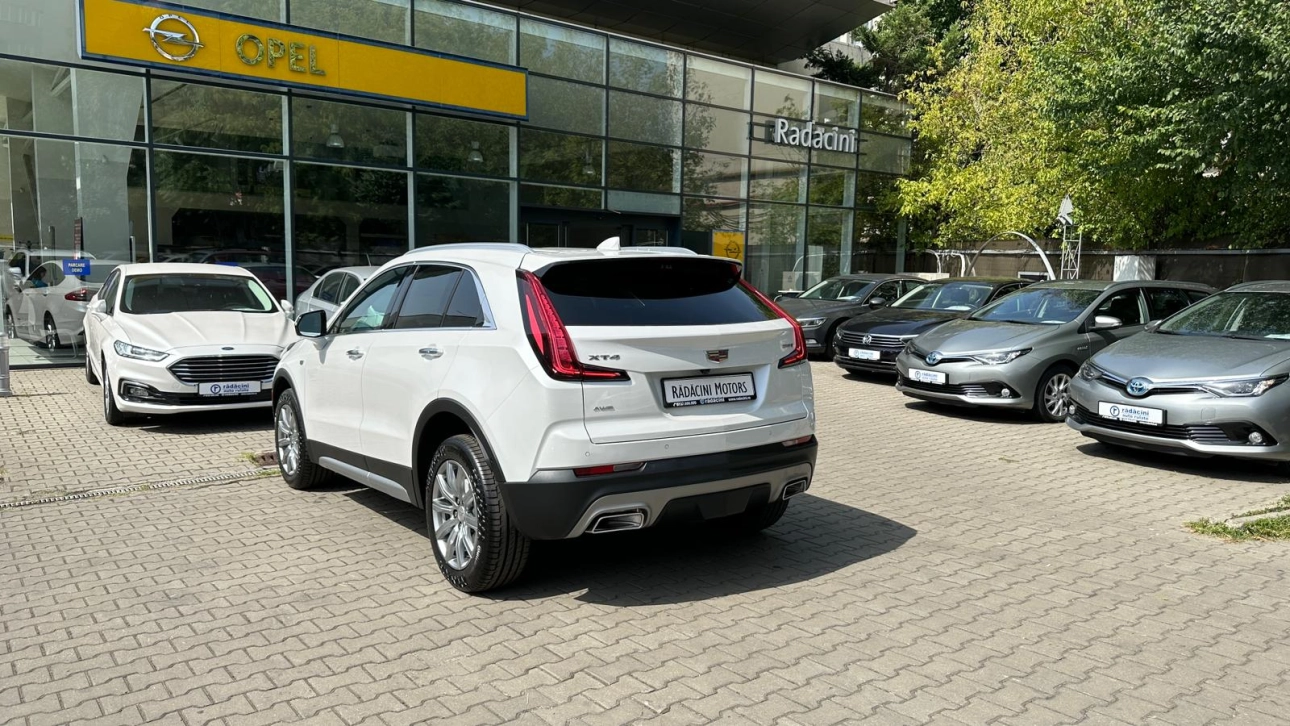 CADILLAC XT4 SUV 2023