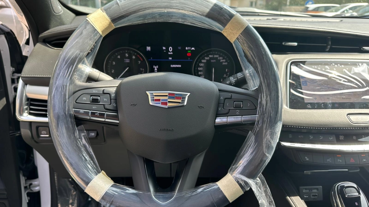 CADILLAC XT4 SUV 2023