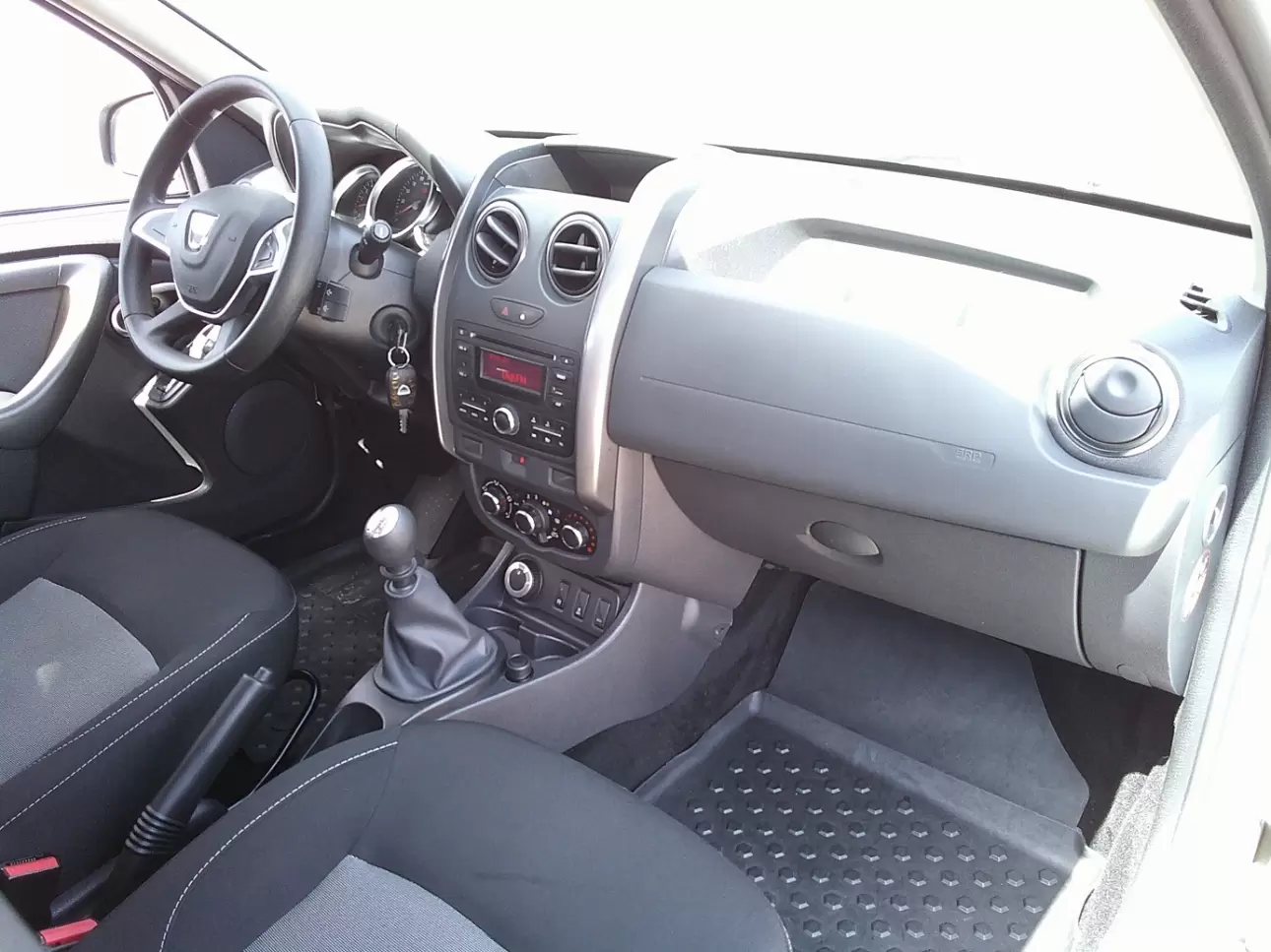 DACIA DUSTER SUV 2017