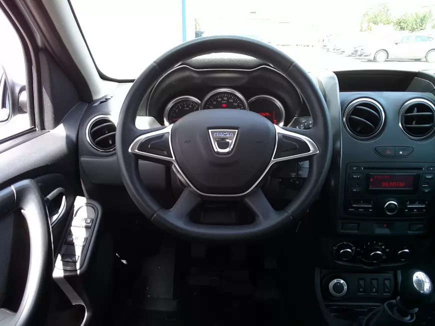 DACIA DUSTER SUV 2017