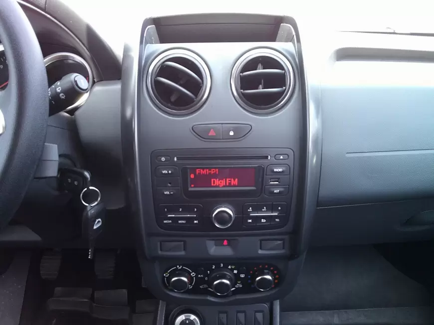 DACIA DUSTER SUV 2017